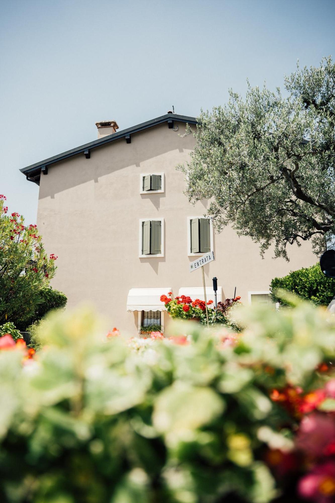 Albergo La Meridiana Castelnuovo del Garda Exteriör bild