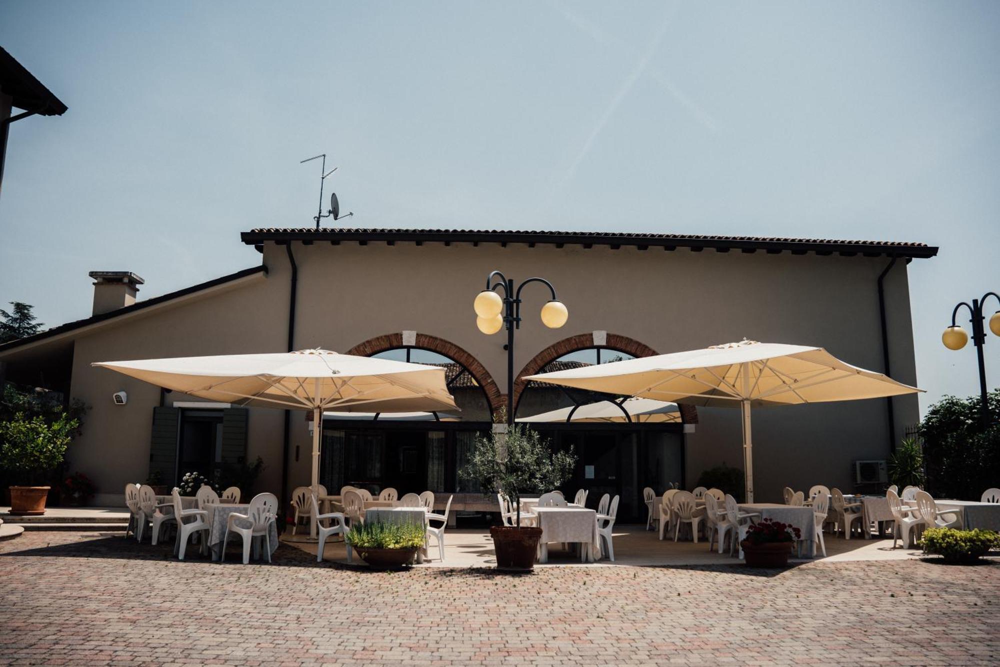 Albergo La Meridiana Castelnuovo del Garda Exteriör bild