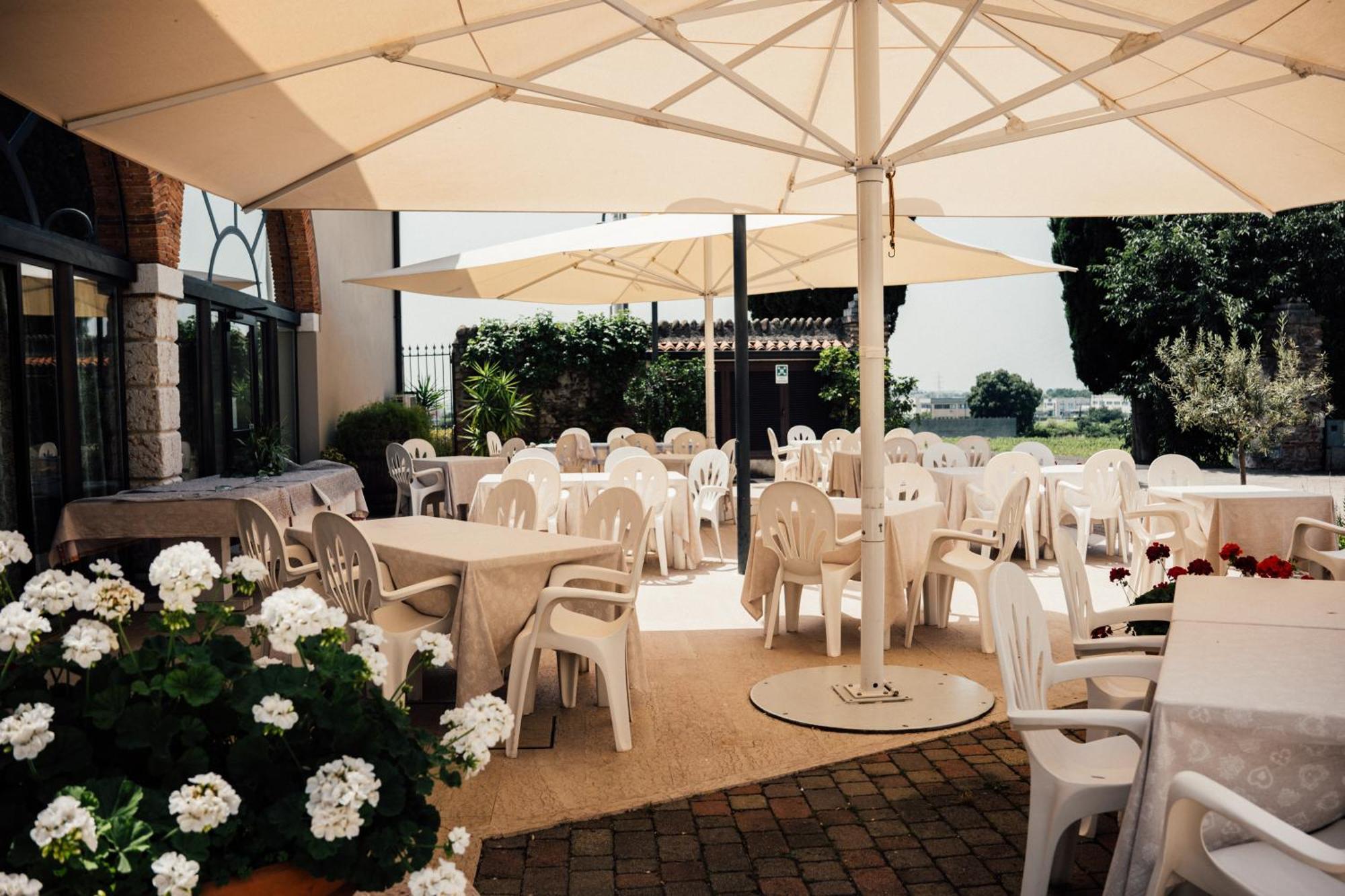 Albergo La Meridiana Castelnuovo del Garda Exteriör bild